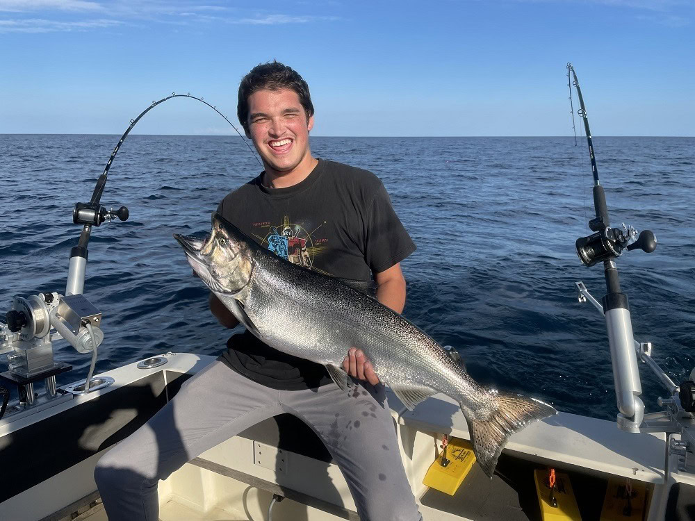 why salmon meat changes color